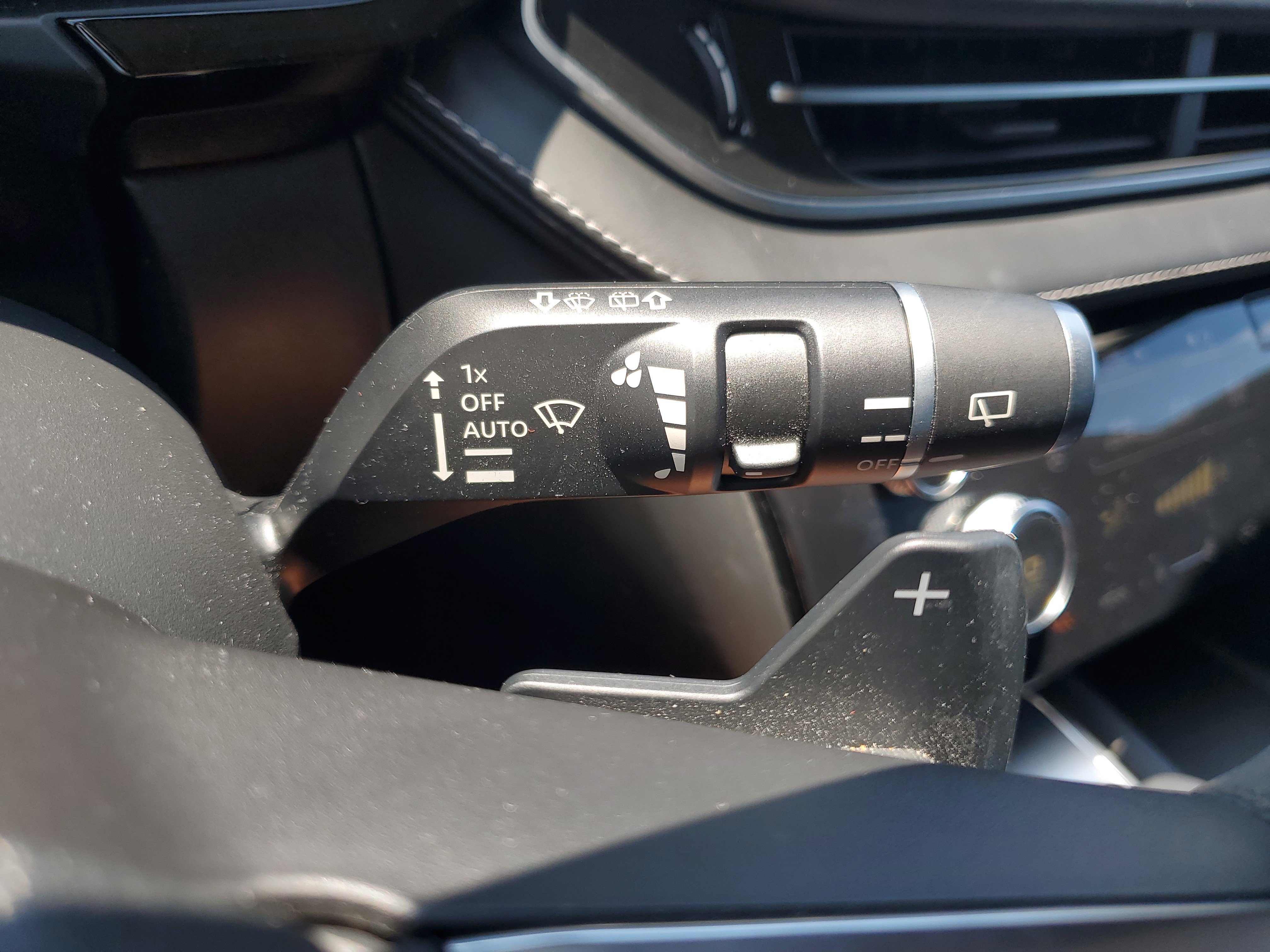 Used 2023 INFINITI QX60 Luxe image 32