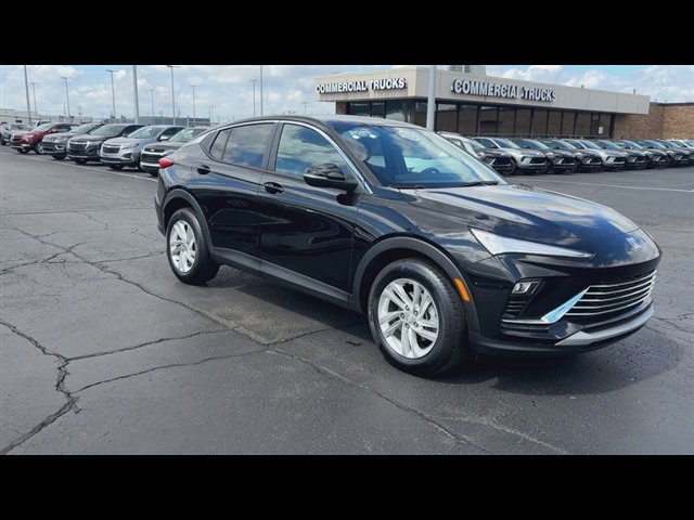 Certified 2025 Buick Envista Preferred w/ Convenience II Package FWD image 2