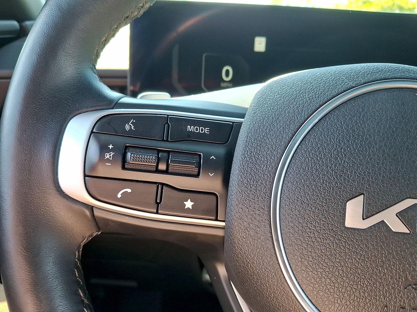 Used 2025 Kia K5 GT w/ GT1 Package FWD image 17
