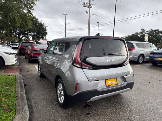 Used 2025 Kia Soul LX w/ LX Technology Package FWD image 5