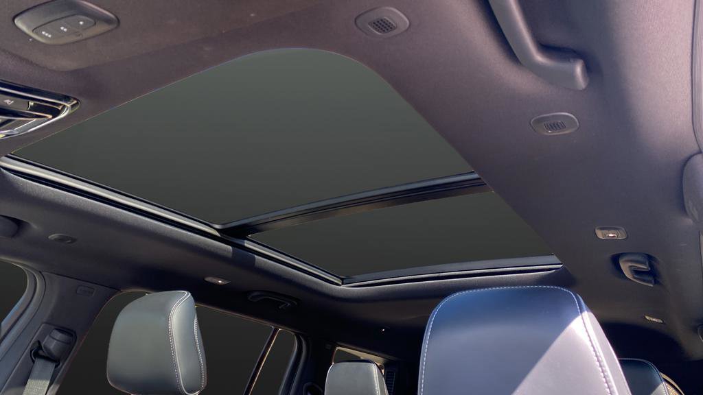 Used 2023 Jeep Grand Cherokee L Overland image 12