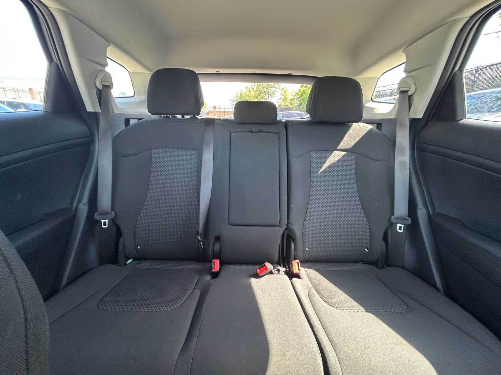 Used 2025 Kia Sportage LX FWD image 33