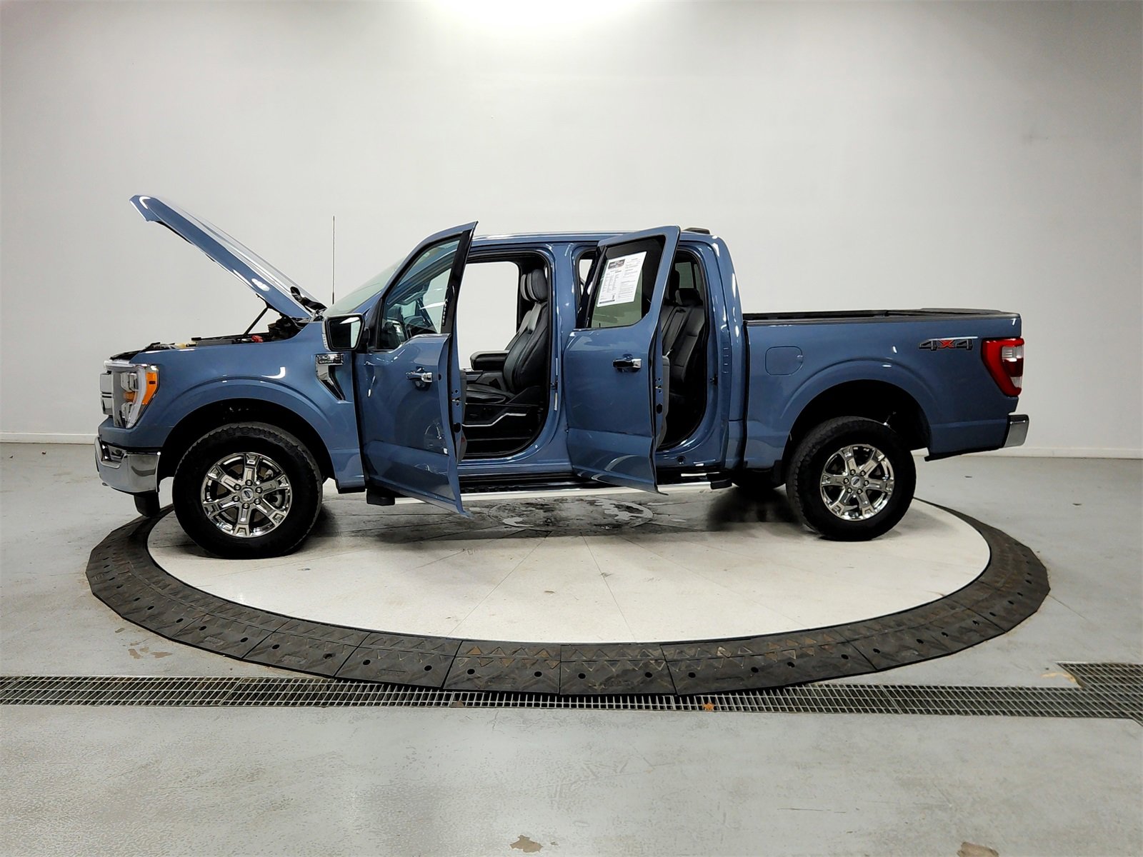 Used 2023 Ford F150 Lariat image 12