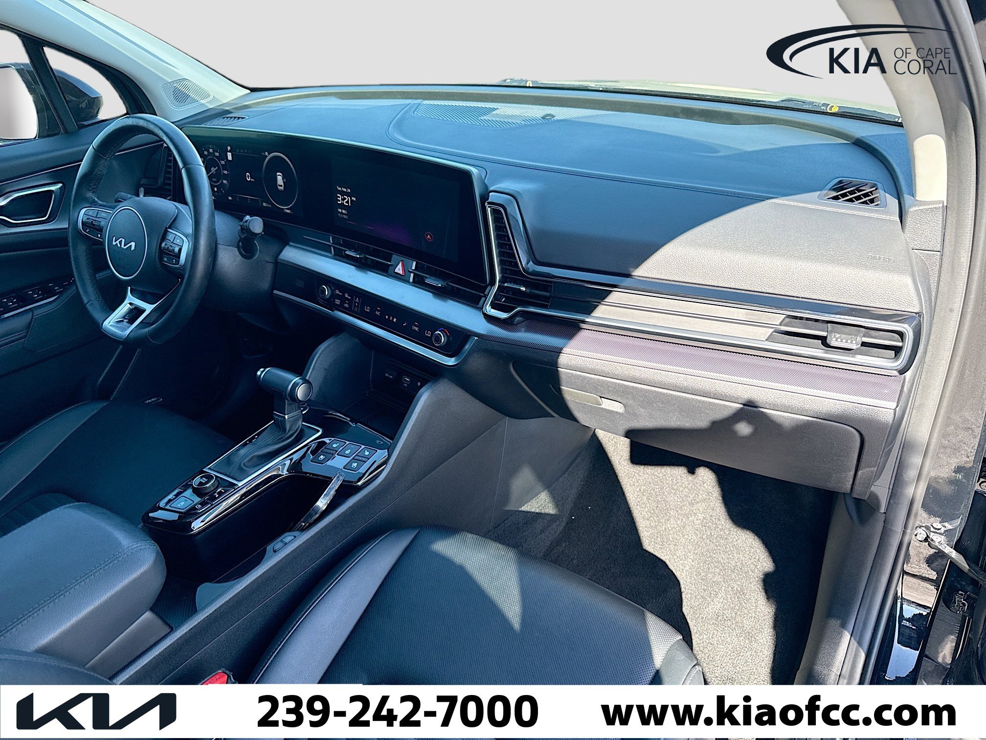 Certified 2025 Kia Sportage SX image 14