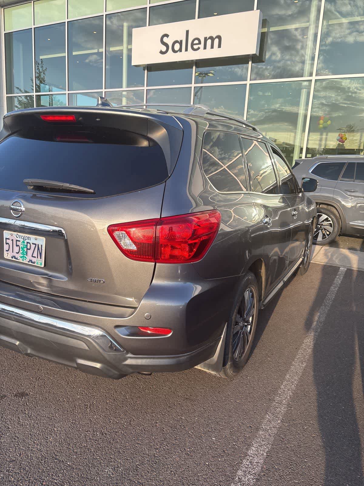 Used 2020 Nissan Pathfinder S AWD/4WD image 4