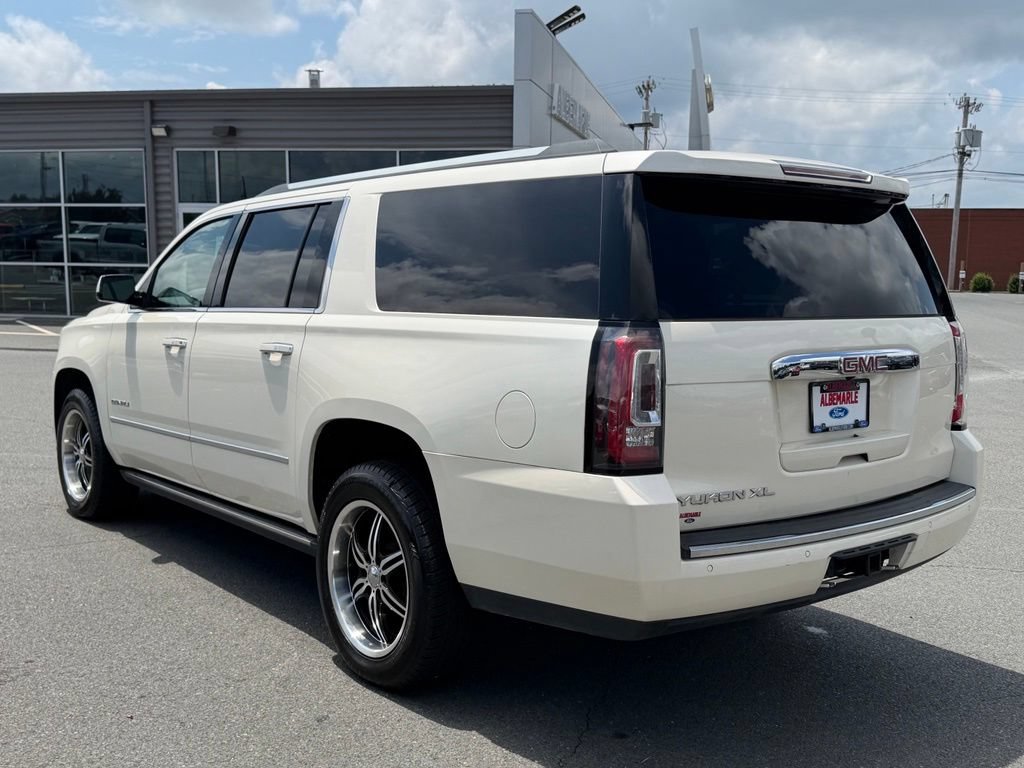 Used 2015 GMC Yukon XL Denali w/ Premium Package AWD/4WD image 7