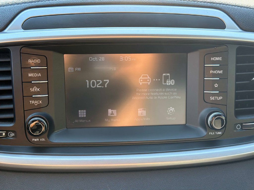 Used 2020 Kia Sorento L FWD image 23