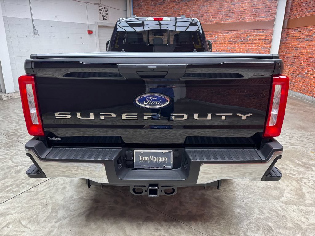 Used 2025 Ford F350 XL AWD/4WD image 4