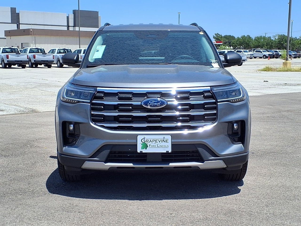New 2026 Ford Explorer Active w/ Active Comfort Package AWD/4WD image 2