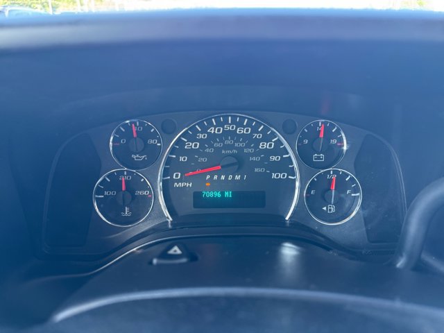 Used 2011 Chevrolet Express 3500 RWD image 25