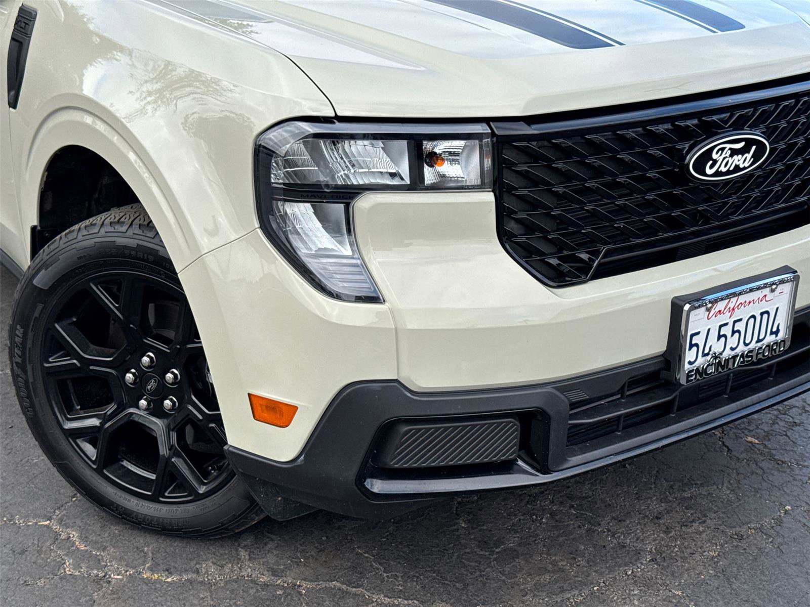 Used 2025 Ford Maverick XLT w/ XLT Luxury Package image 3