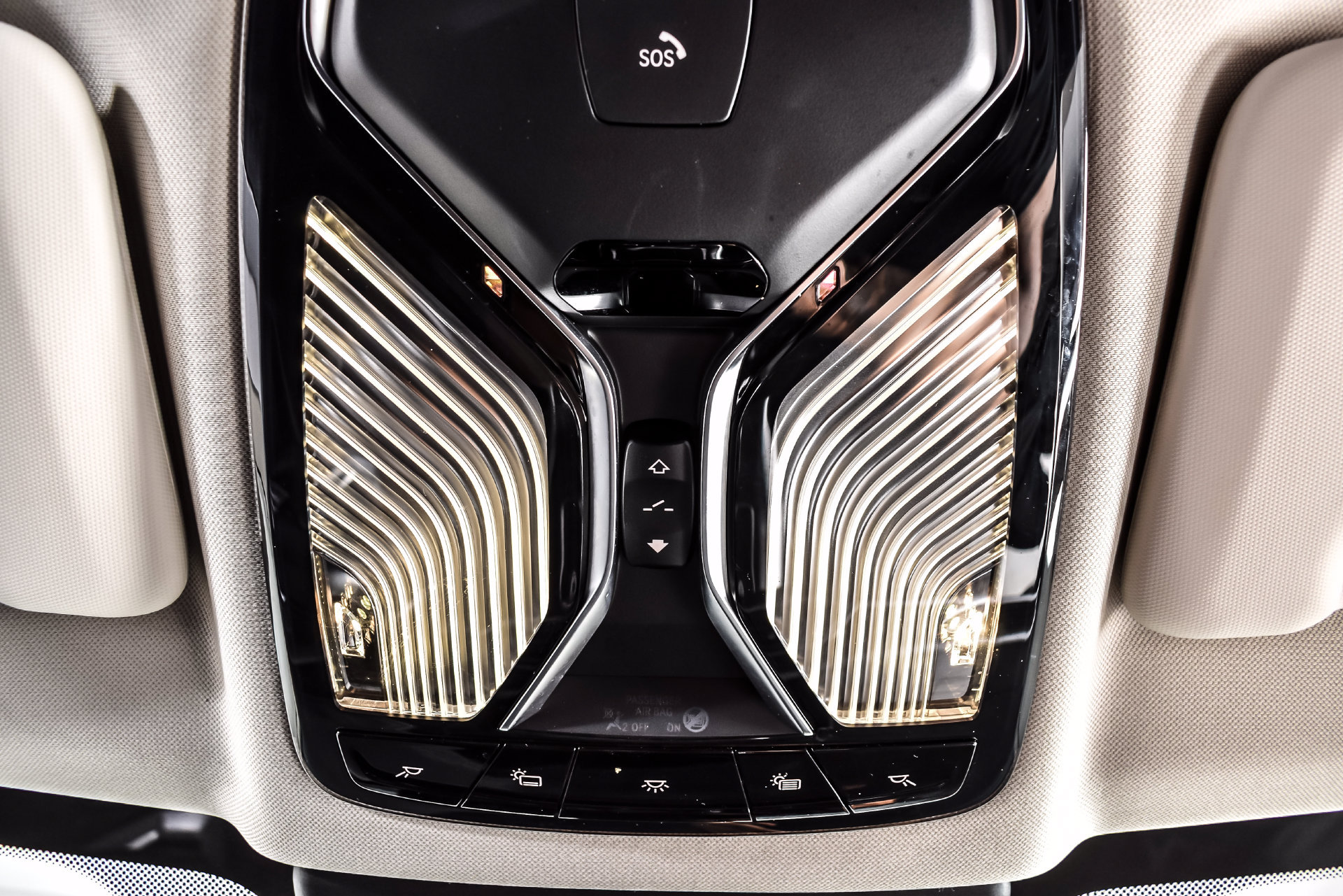 Used 2022 BMW X7 xDrive40i w/ Premium Package AWD/4WD image 27