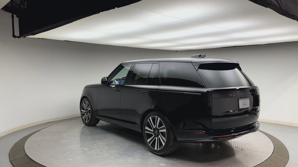 Certified 2023 Land Rover Range Rover SE AWD/4WD image 4