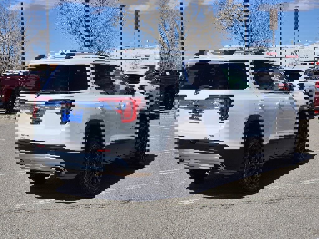 Certified 2023 GMC Acadia SLT image 4