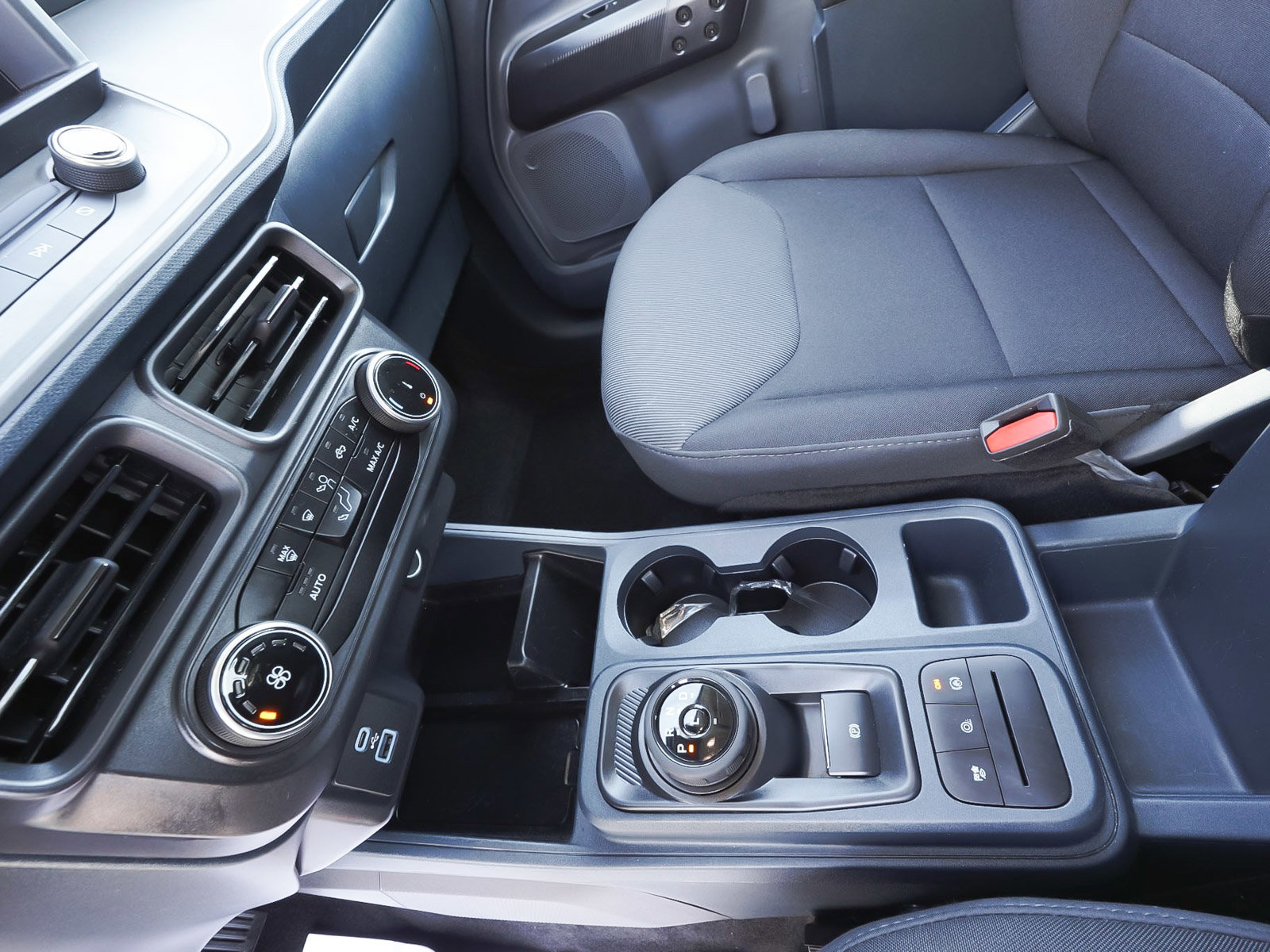 Used 2024 Ford Maverick XL image 25