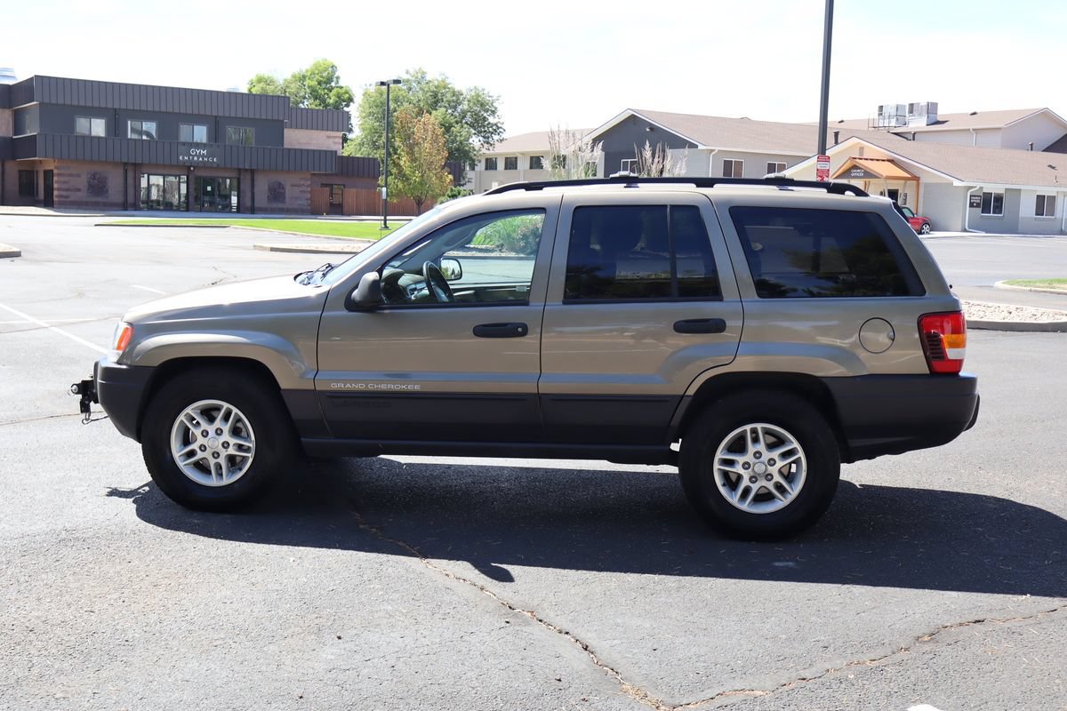 Used 2004 Jeep Grand Cherokee Laredo w/ Convenience Group AWD/4WD image 9