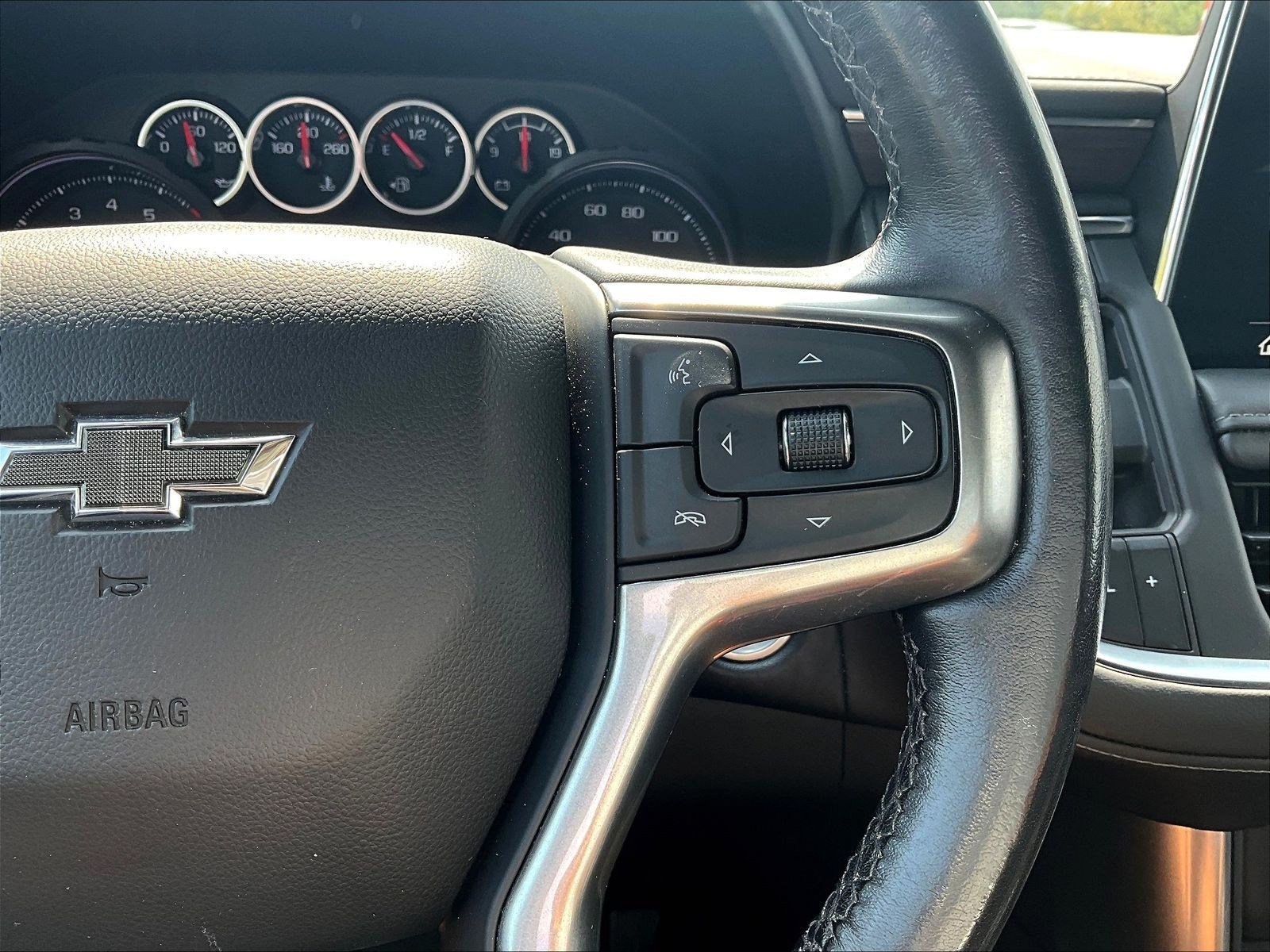 Used 2021 Chevrolet Tahoe Z71 w/ Rear Media and Nav Package AWD/4WD image 12