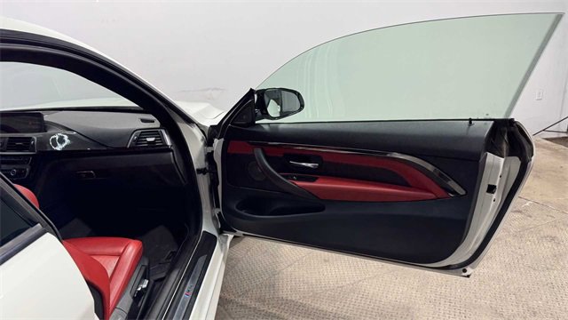 Used 2020 BMW M4 Coupe w/ Competition Package image 9