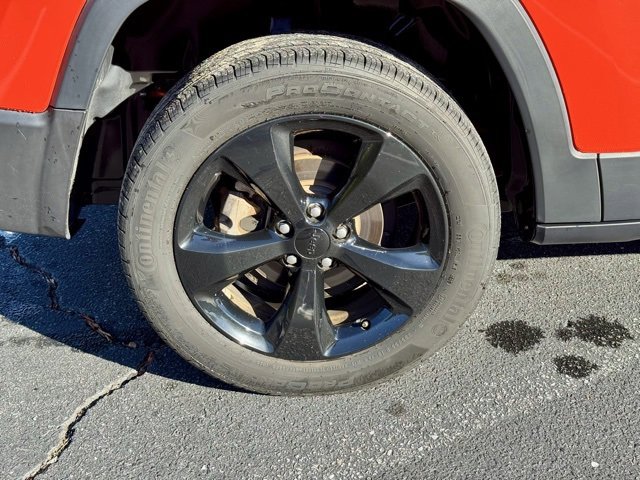 Used 2021 Jeep Cherokee Latitude Plus image 32