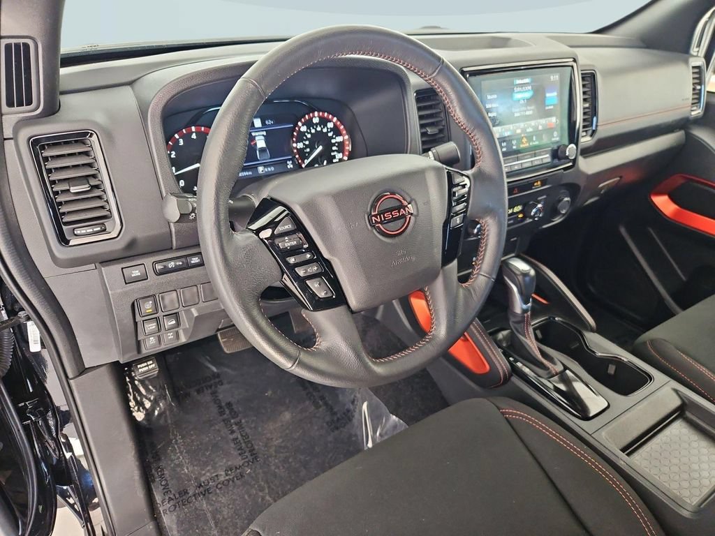Used 2023 Nissan Frontier PRO-4X w/ Technology Package AWD/4WD image 13