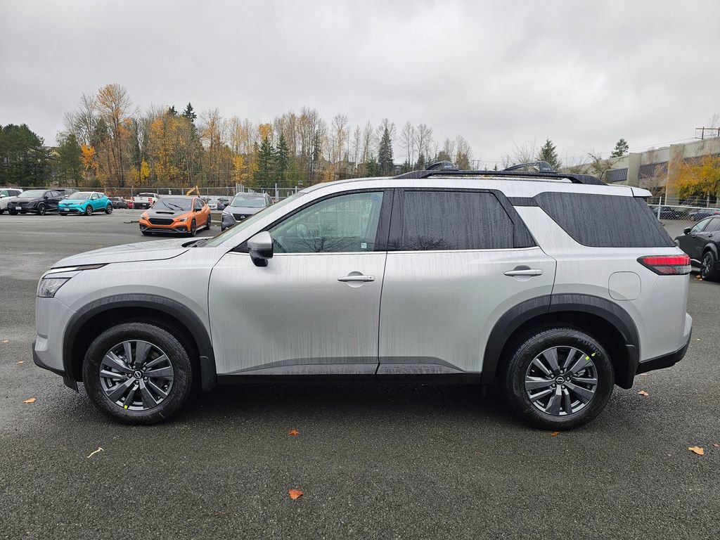 New 2025 Nissan Pathfinder SV w/ SV Premium Package image 8