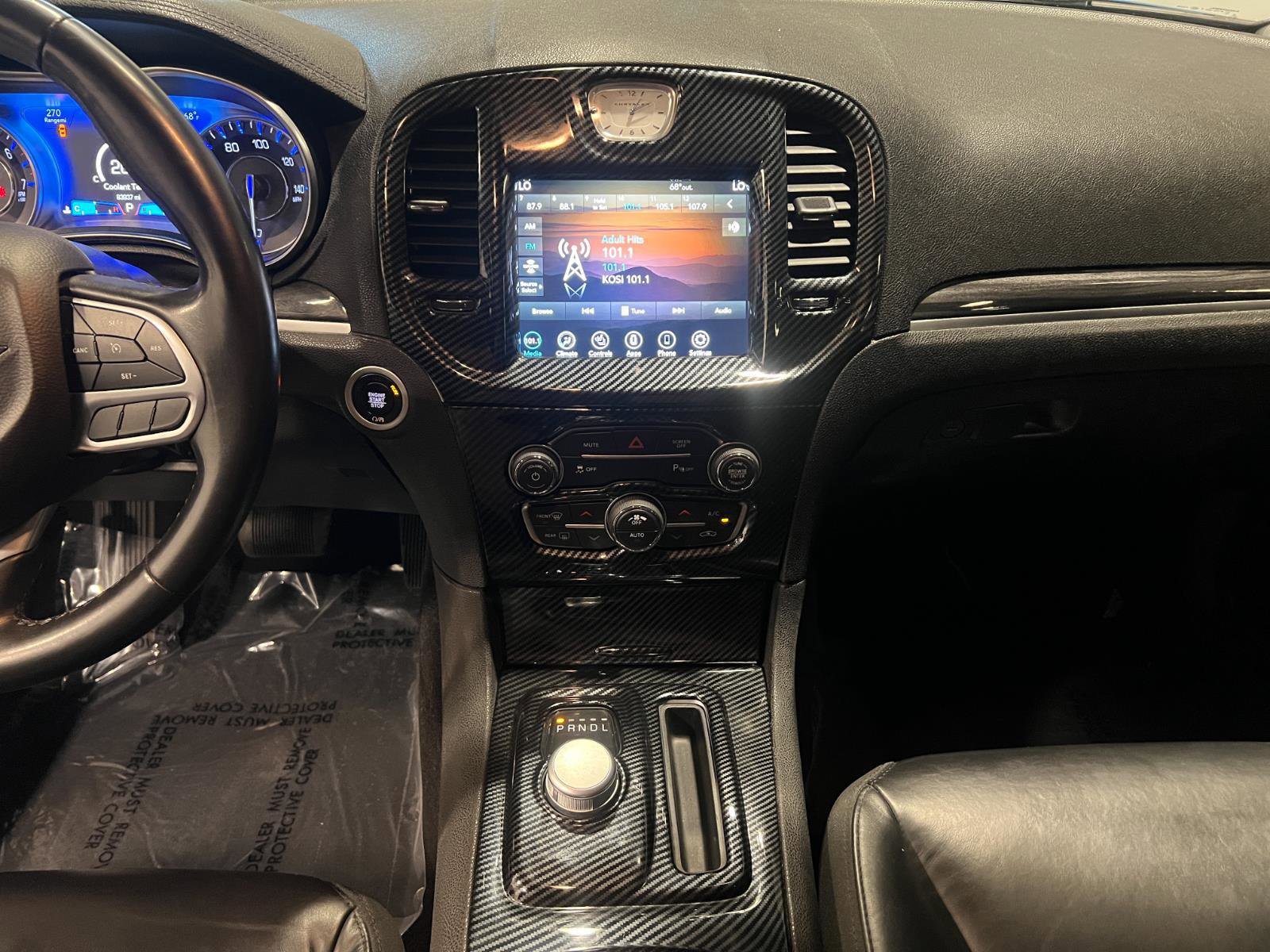 Used 2022 Chrysler 300 Touring L image 16