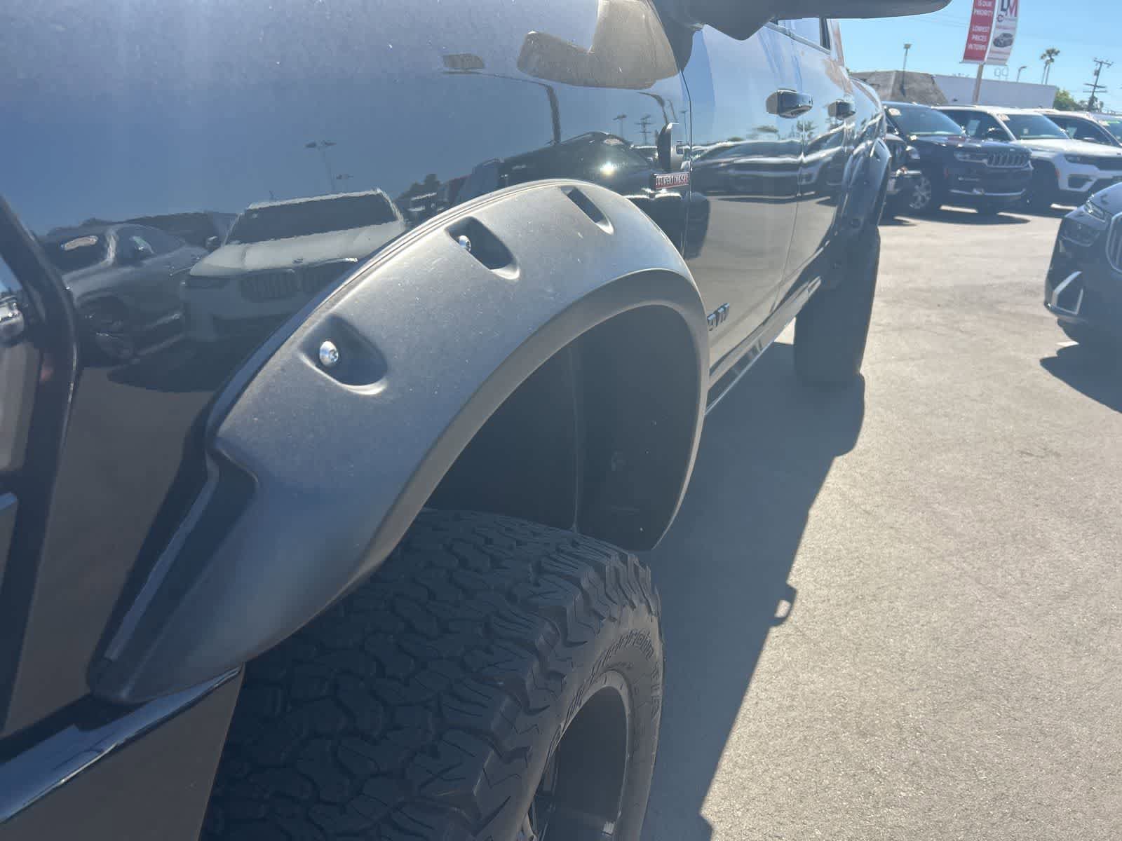 Used 2024 RAM 2500 Laramie w/ Night Edition image 17