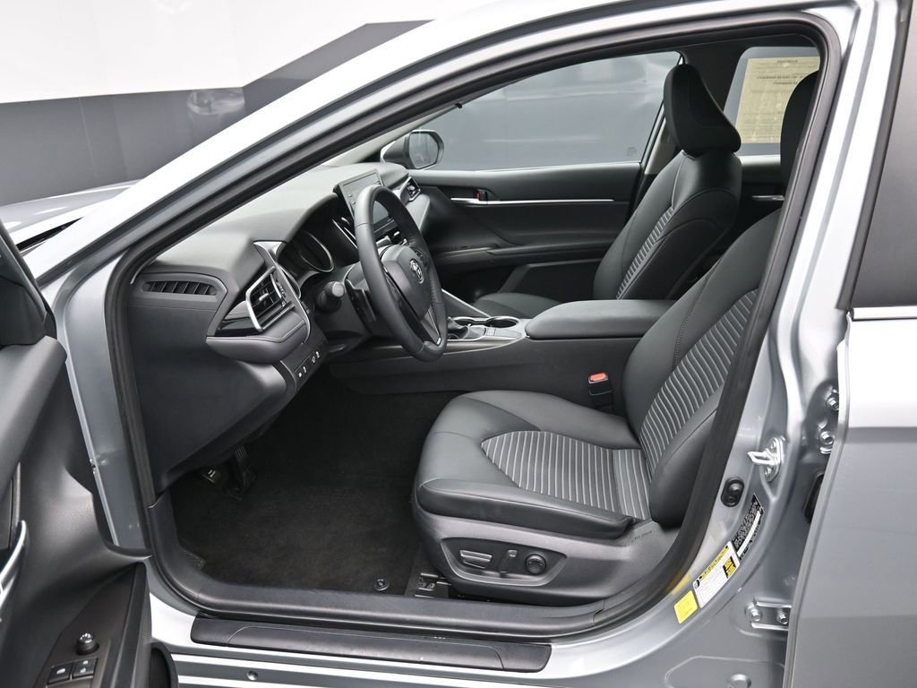 Certified 2023 Toyota Camry SE FWD image 11