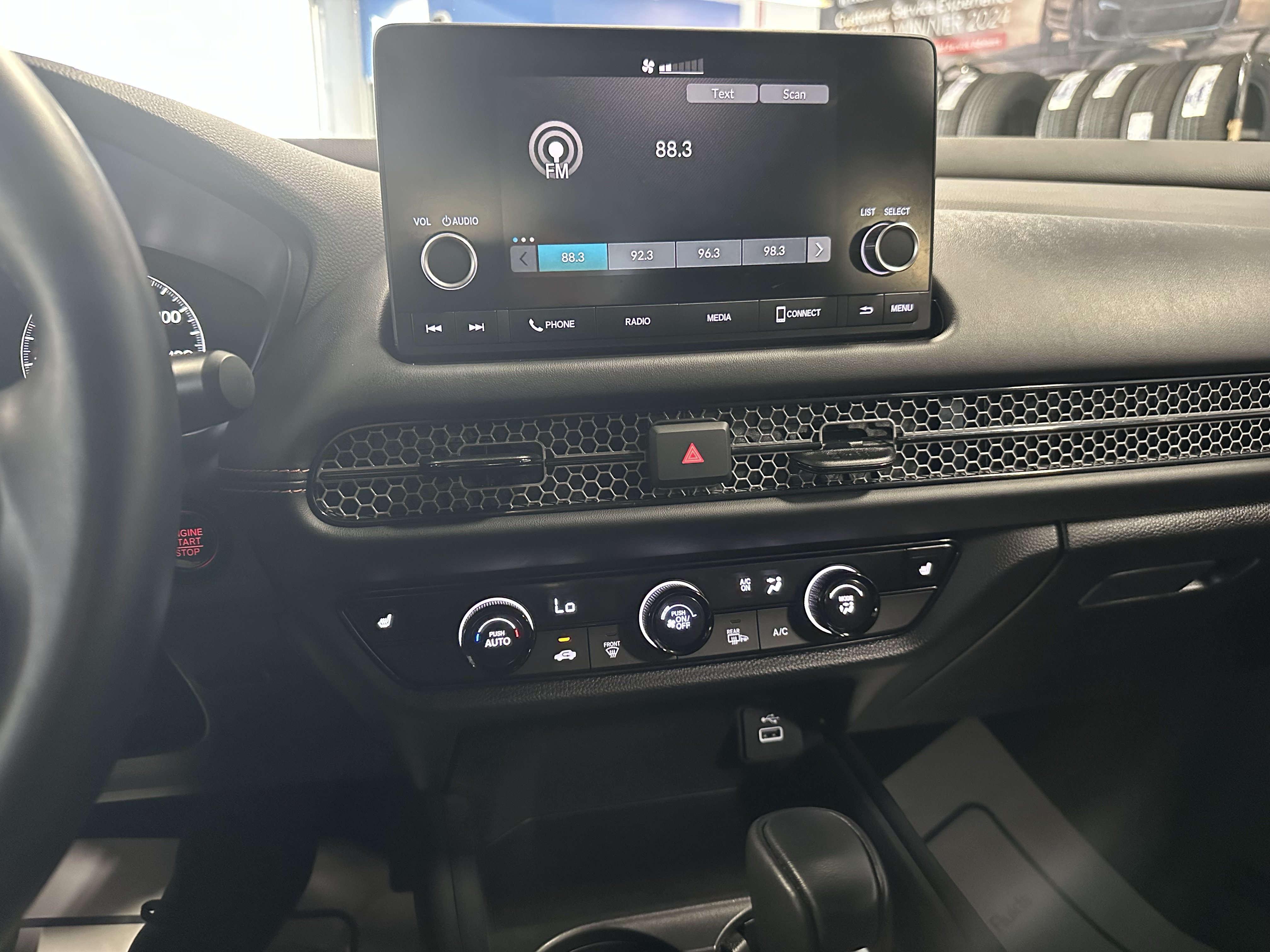 Used 2025 Honda HR-V Sport image 14