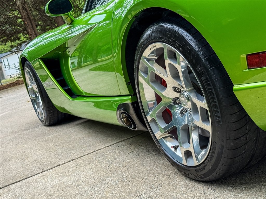 Used 2008 Dodge Viper SRT-10 RWD image 23