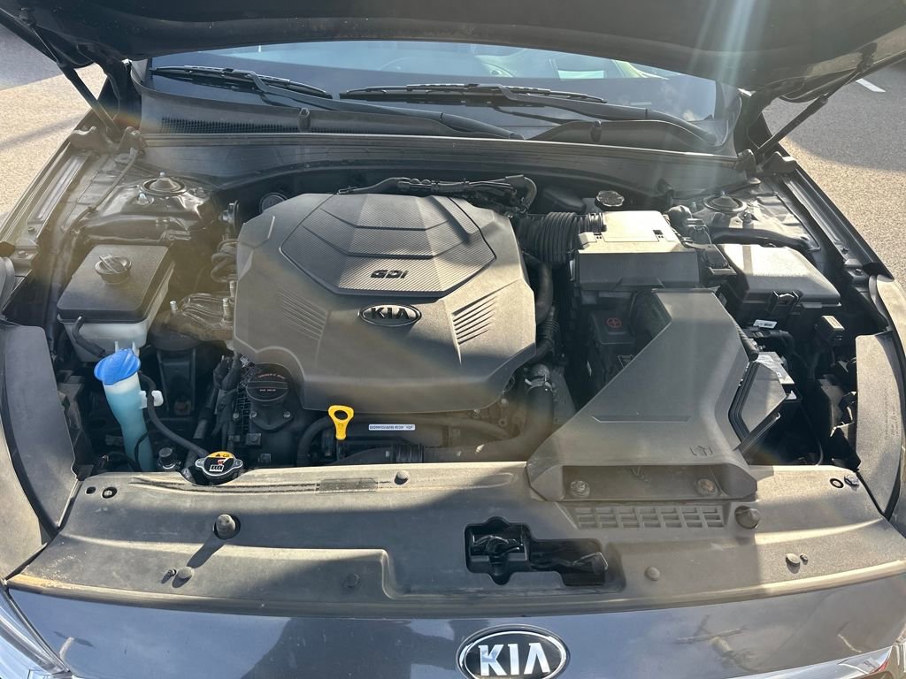 Used 2017 Kia Cadenza Limited image 10