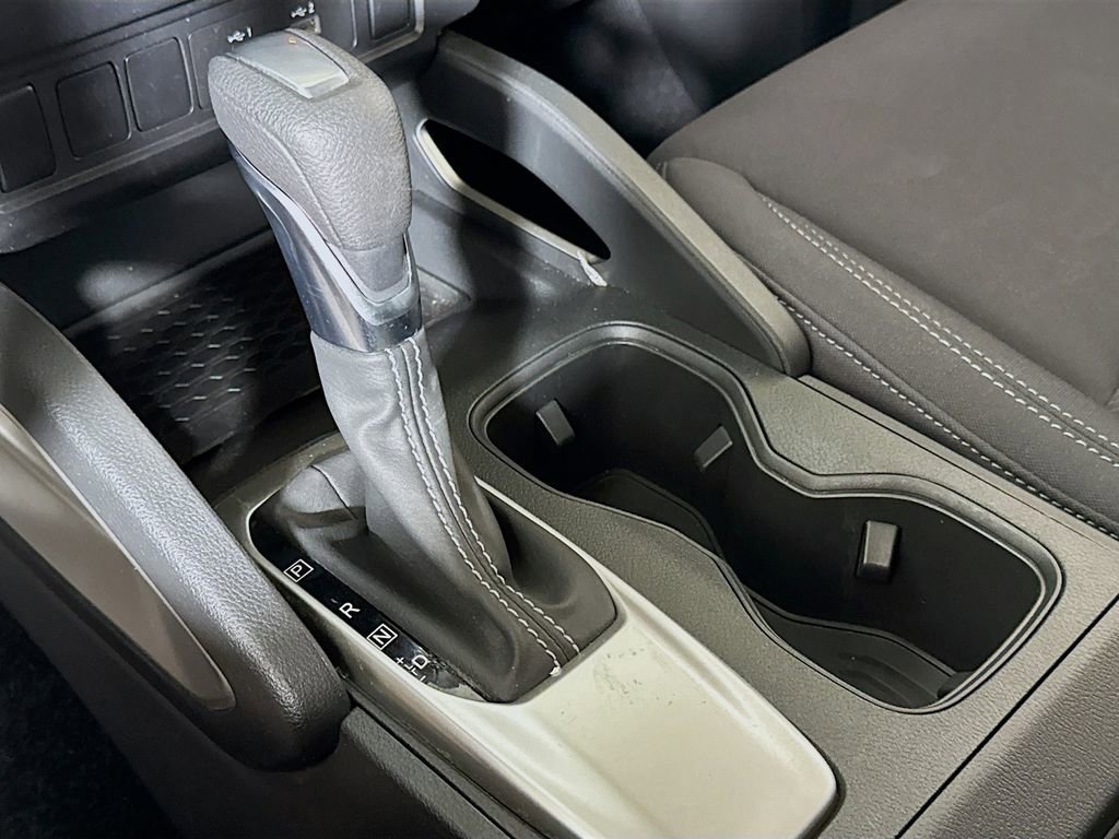 Used 2024 Nissan Frontier SV image 14