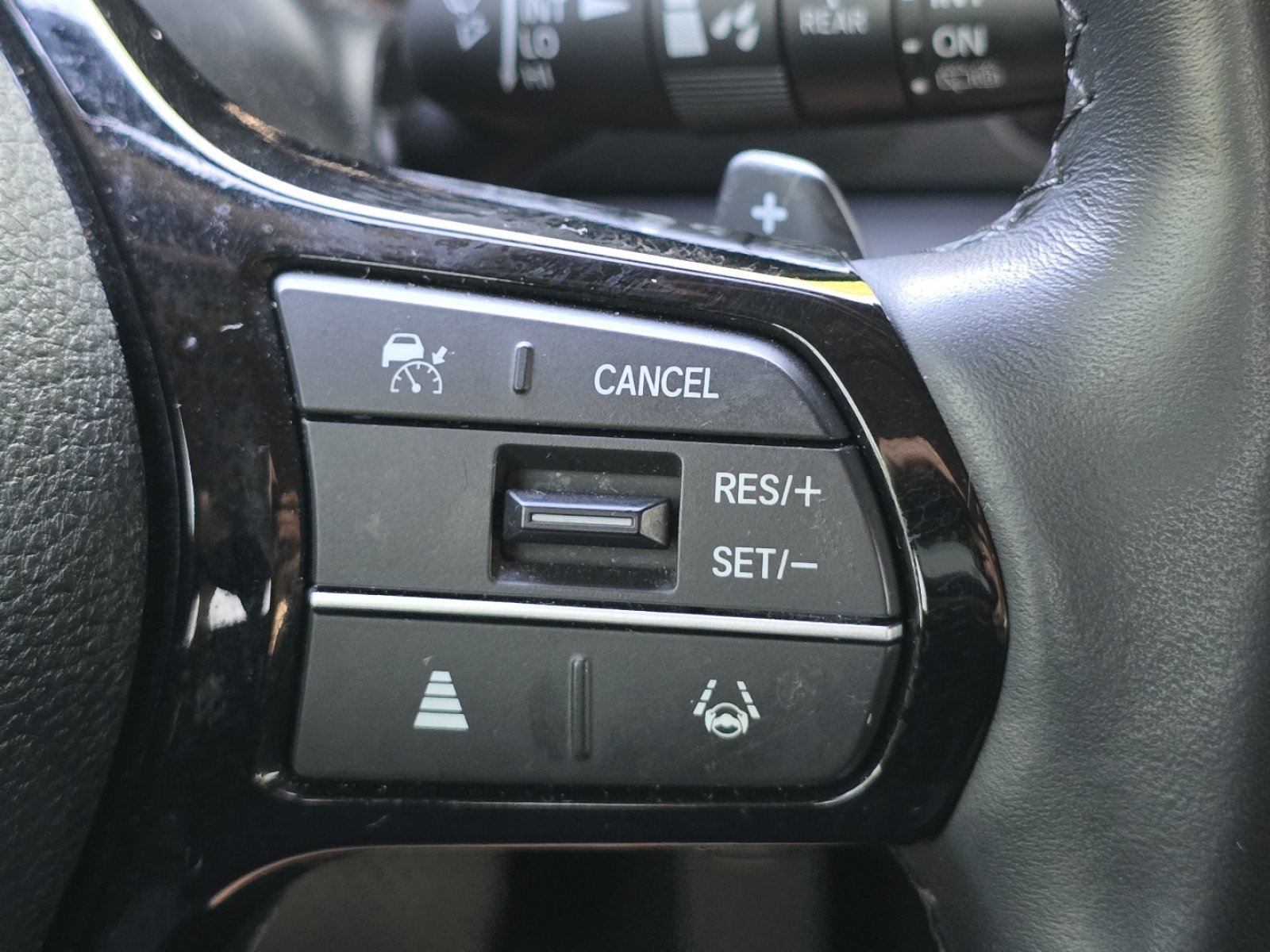 Certified 2023 Honda Pilot Touring image 35