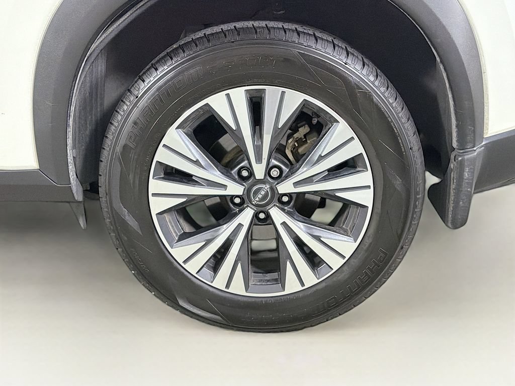 Used 2022 Nissan Rogue SV FWD image 30