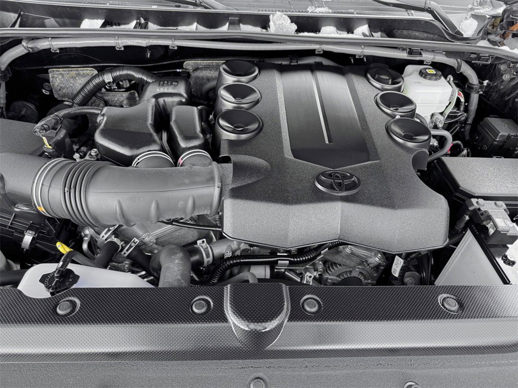 Used 2024 Toyota 4Runner SR5 image 10