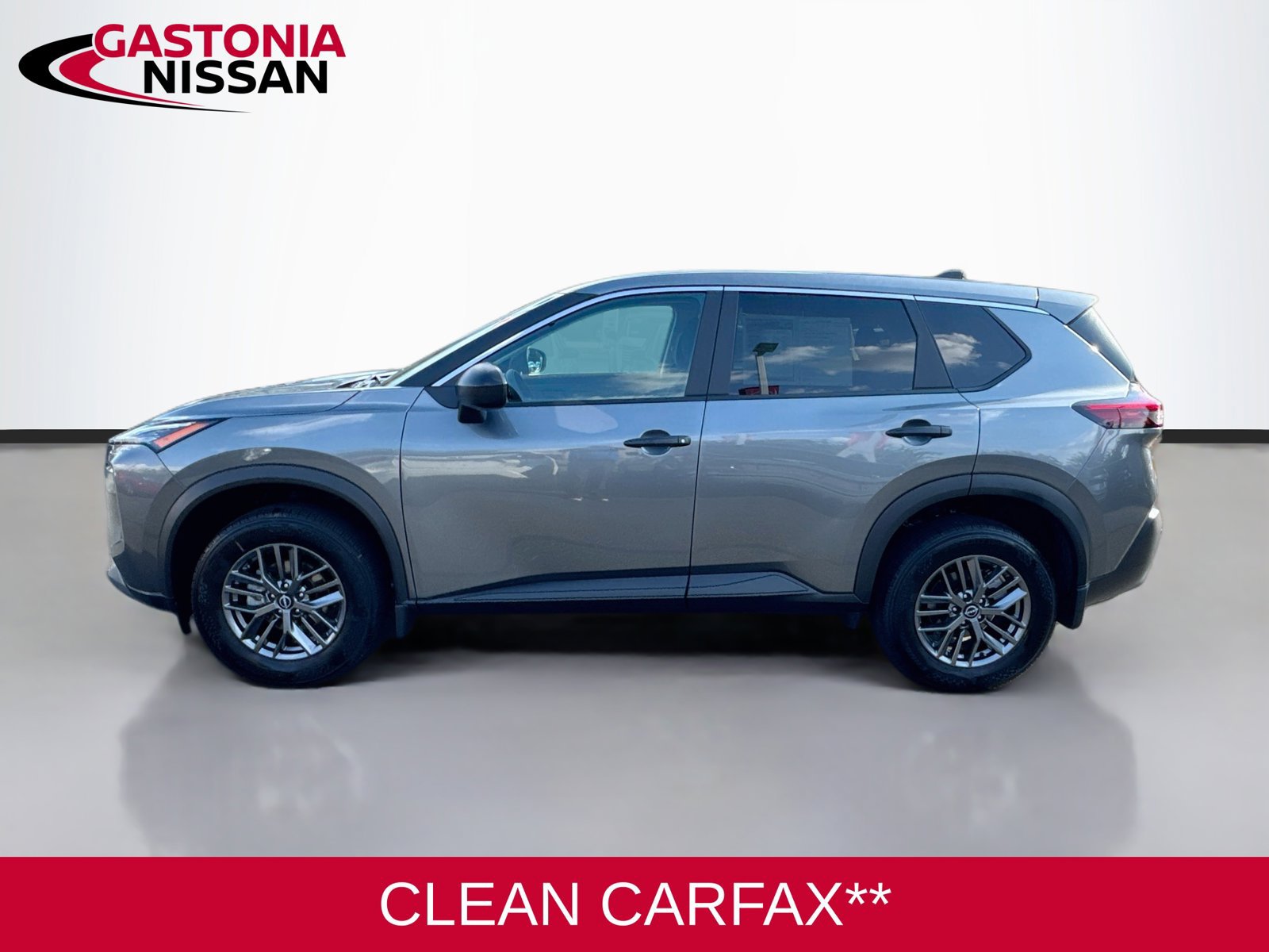 Used 2023 Nissan Rogue S AWD/4WD image 5