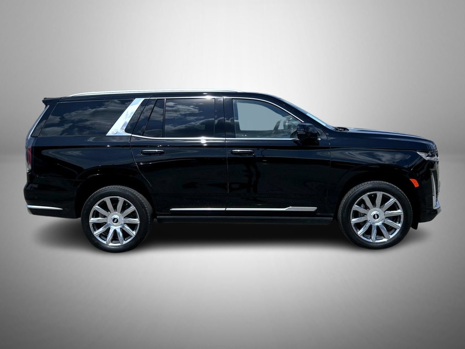 Certified 2024 Cadillac Escalade Premium Luxury Platinum w/ Heavy-Duty Trailer Package AWD/4WD image 12