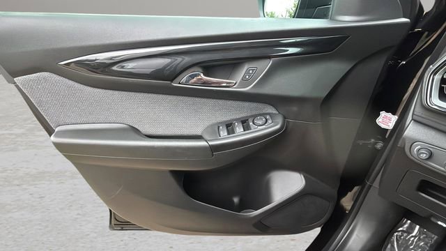 Used 2025 Chevrolet TrailBlazer LT AWD/4WD image 16