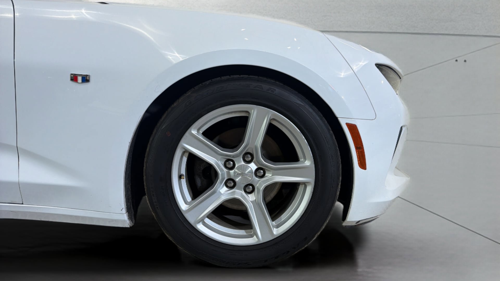 Used 2016 Chevrolet Camaro LT RWD image 34