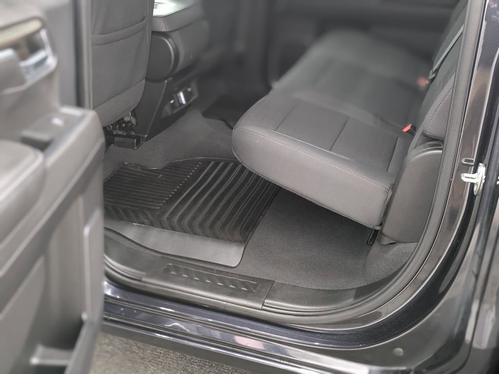 Used 2023 Chevrolet Silverado 1500 LT AWD/4WD image 27