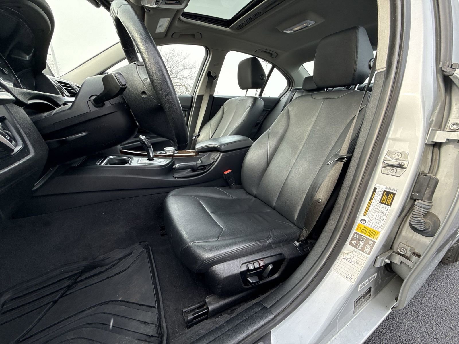 Used 2015 BMW 328i xDrive Sedan image 12