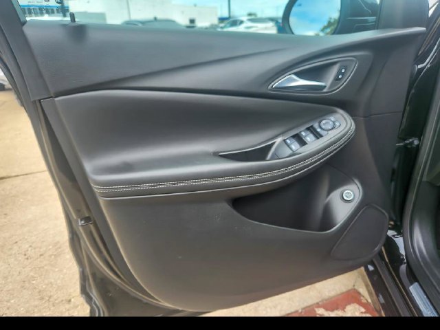 Certified 2023 Buick Encore GX Select w/ Sport Touring Package AWD/4WD image 18