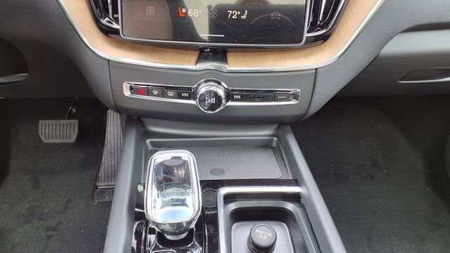 New 2026 Volvo XC60 B5 Core image 24