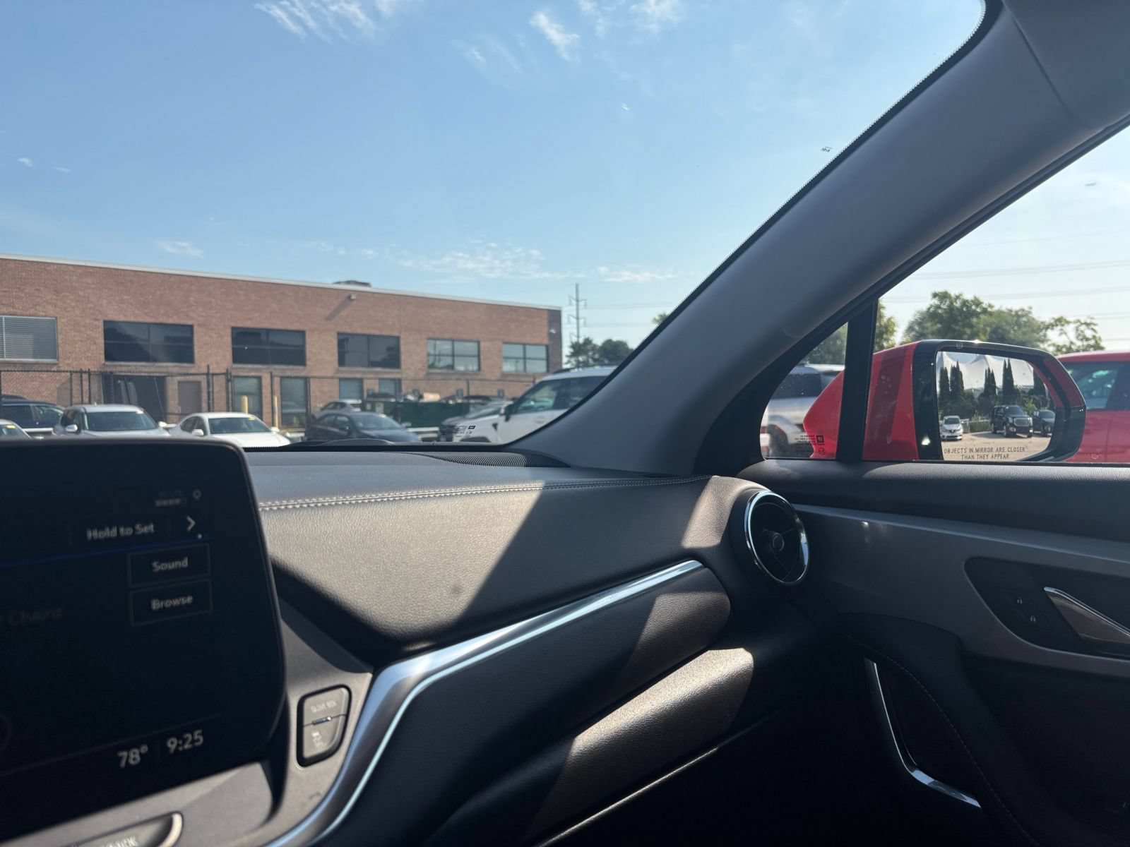 Used 2025 Chevrolet Blazer LT FWD image 33