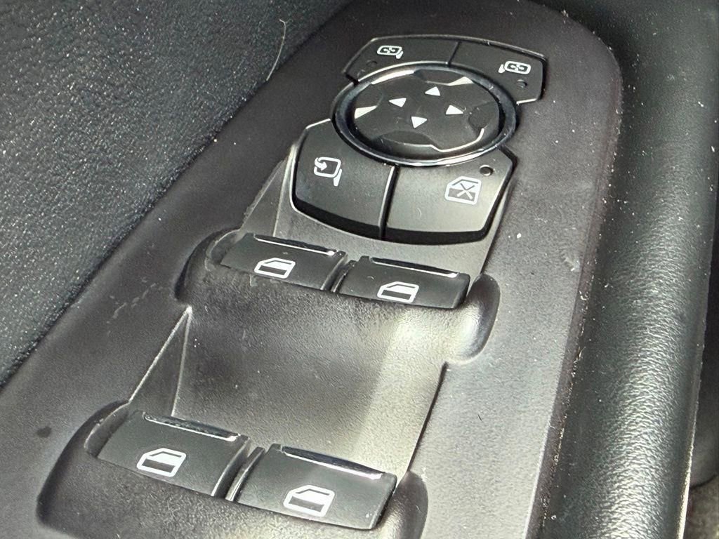 Used 2017 Lincoln MKX Reserve FWD image 19