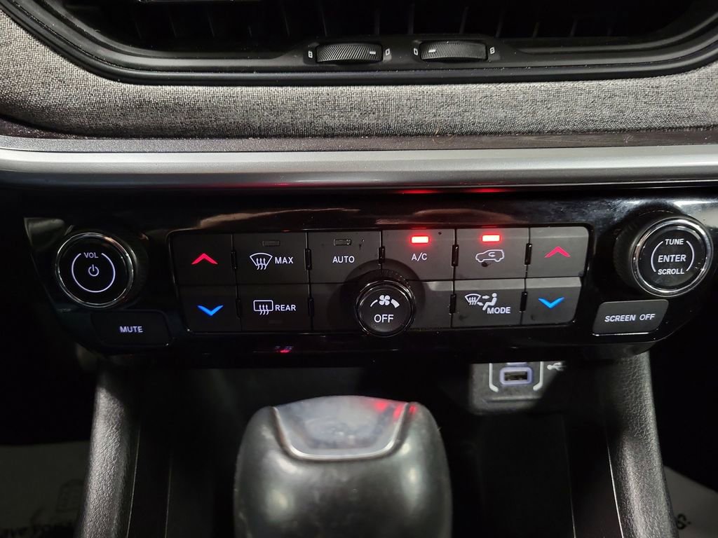 Used 2022 Jeep Compass Latitude w/ Convenience Group image 14