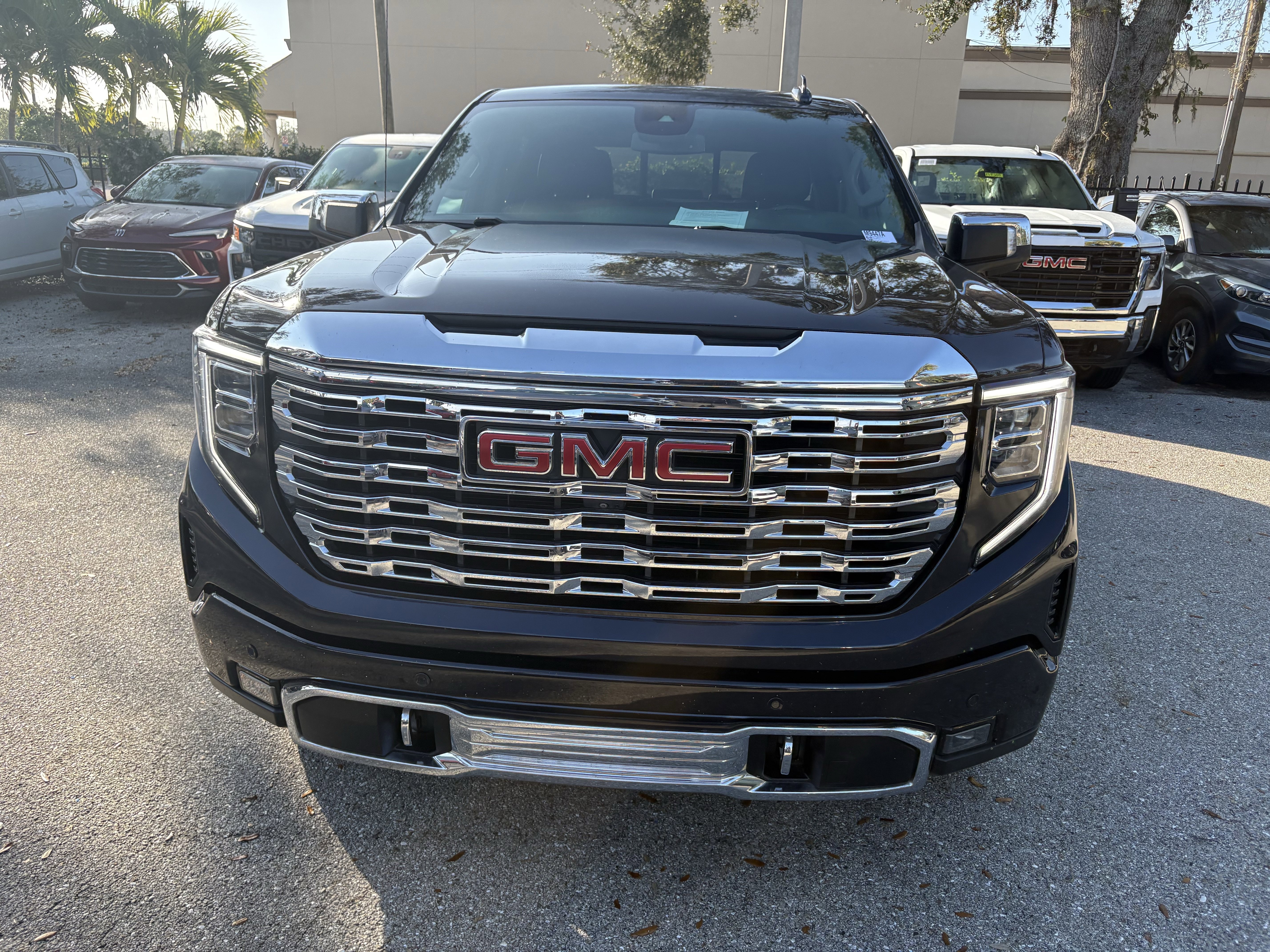 Certified 2022 GMC Sierra 1500 Denali image 2