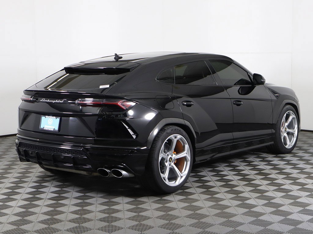 Used 2022 Lamborghini Urus image 14