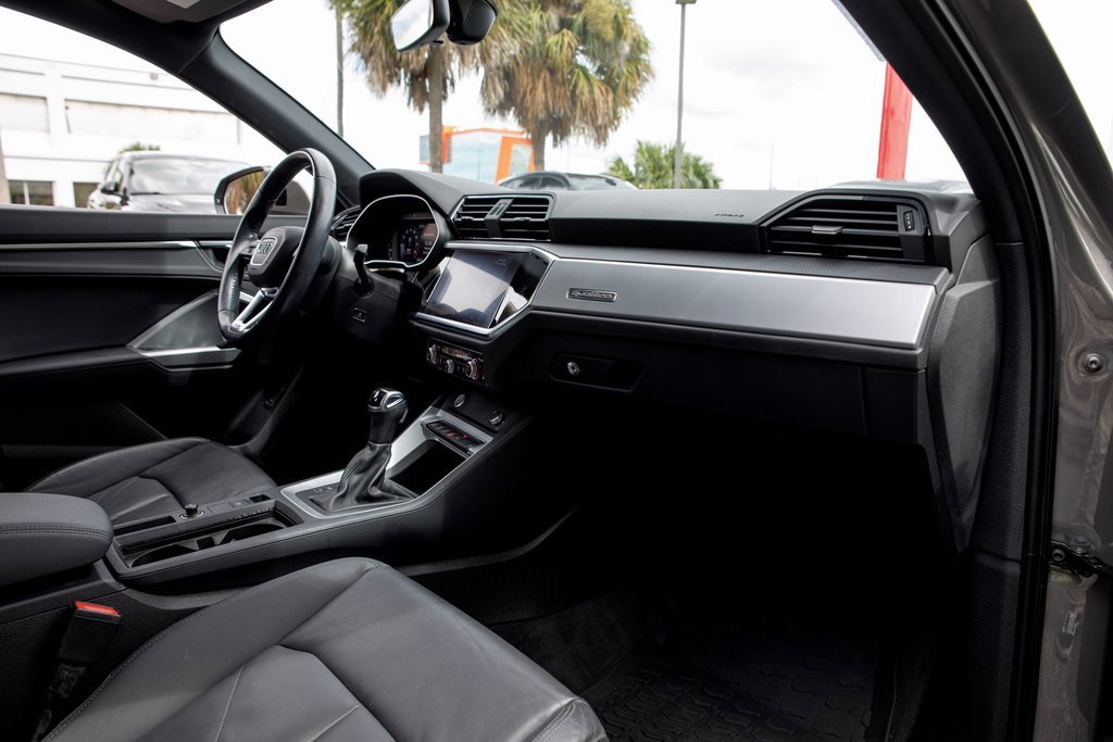 Used 2020 Audi Q3 2.0T Premium w/ Convenience Package image 35