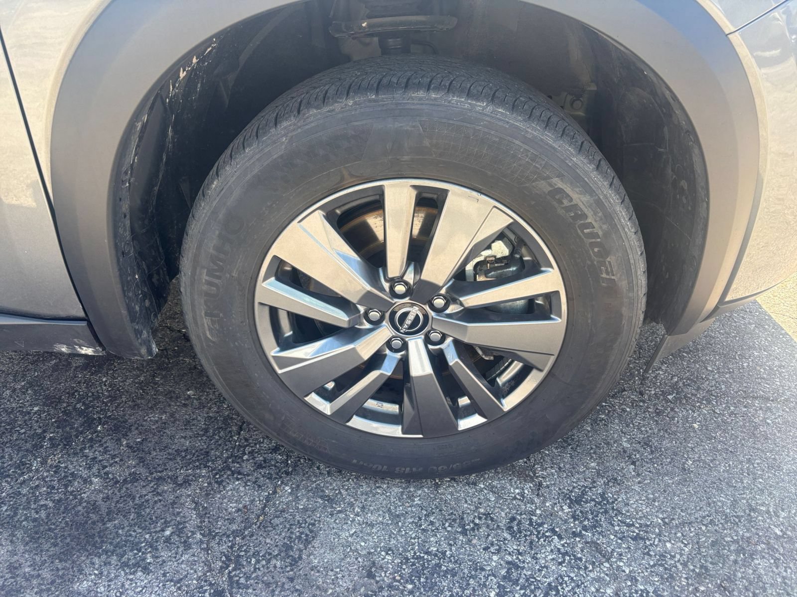 Used 2025 Nissan Pathfinder SV FWD image 32